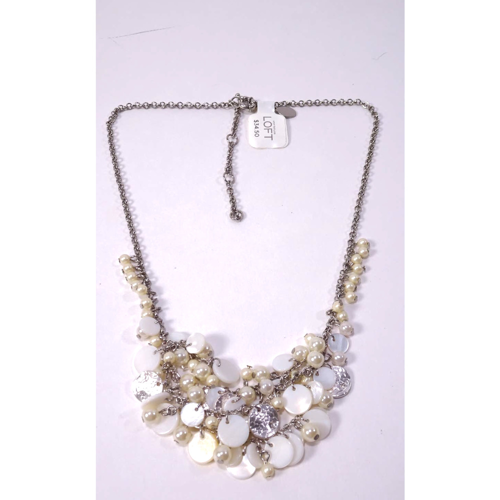Ann Taylor LOFT Women's Hammered Silver Disc Pearl cluster Necklace NWT 35